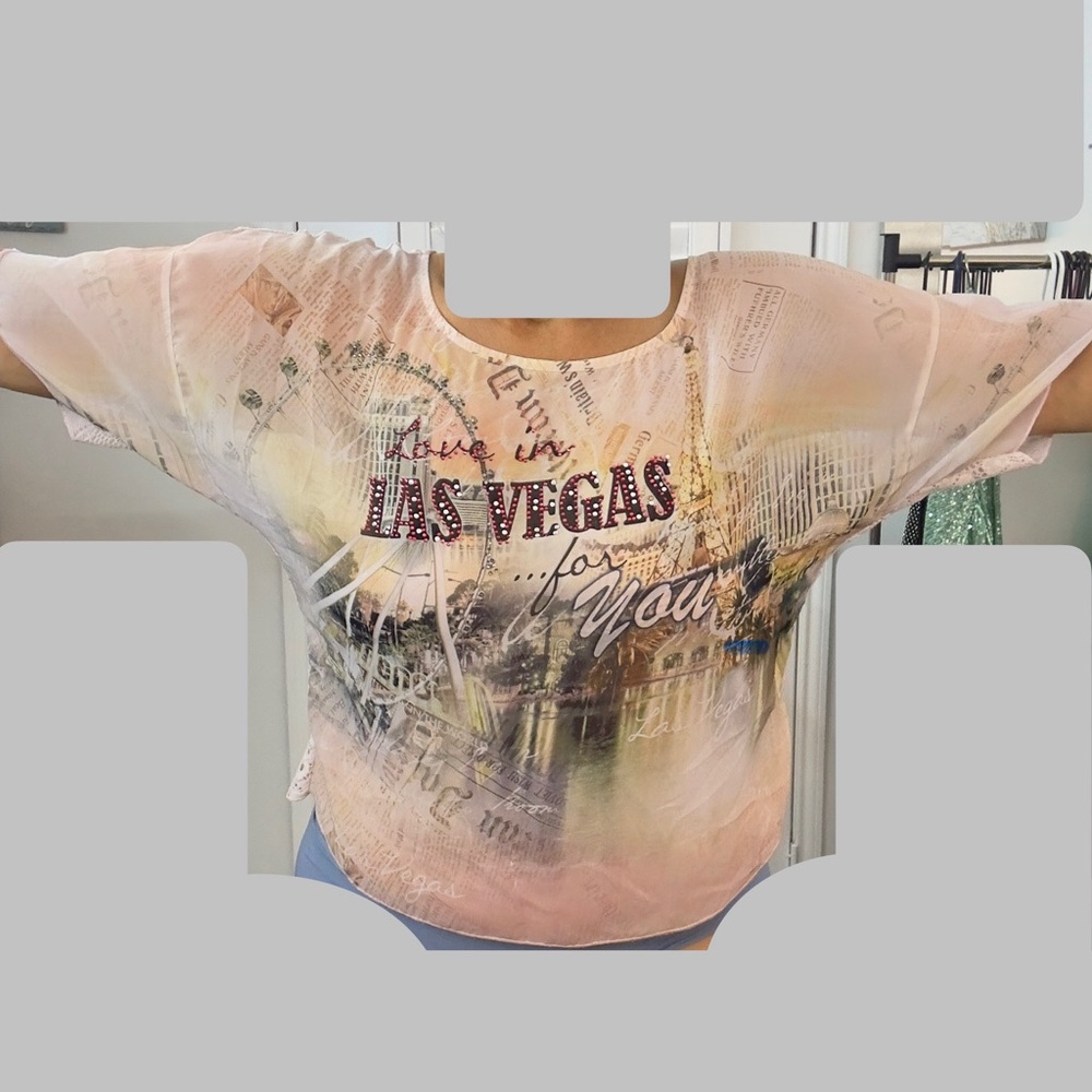 Las Vegas Graphic Top